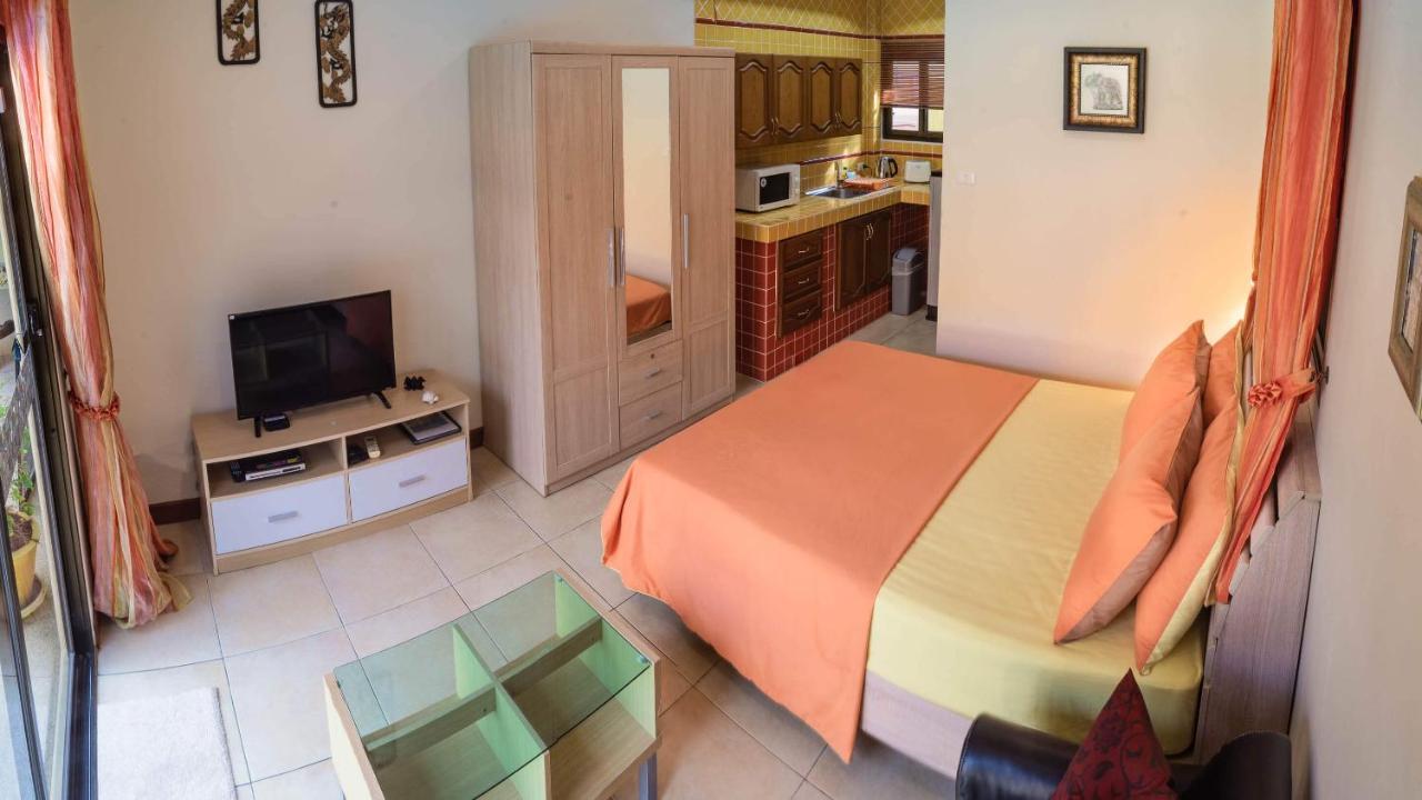 Coconut Paradise Villas Rawai Exterior photo